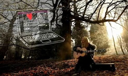 4_singer_Leddra Chapman_in_clip.jpg