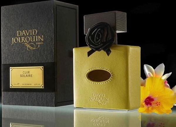 2_David Jourquin_Cuir Solaire_perfume with pack.jpg