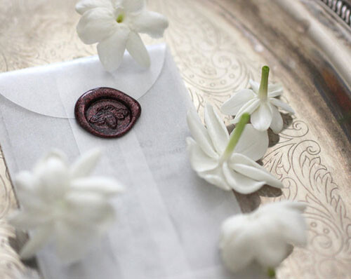 Chiaroscuro by Roxana Illuminated Perfume2.jpg