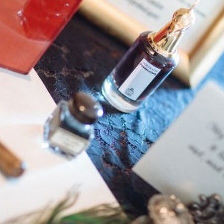 1_Penhaligon s_Clandestine Clara_photo.jpg