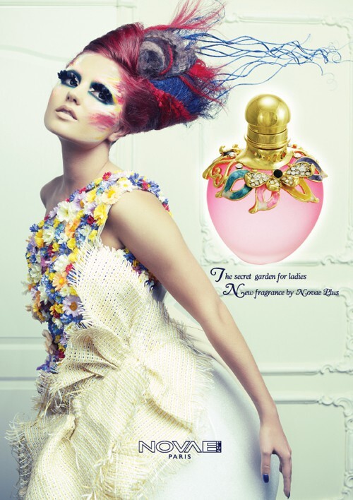 2_Small Attic_with girl.jpg 2_Small Attic_with girl.jpg