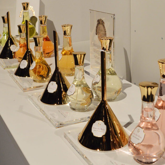 Dorin_Les Eaux Poudrees_line_Esxence 2017.jpg Dorin_Les Eaux Poudrees_line_Esxence 2017.jpg