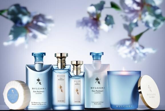 2_Bvlgari_Eau Parfumee au The Bleu_line.jpg