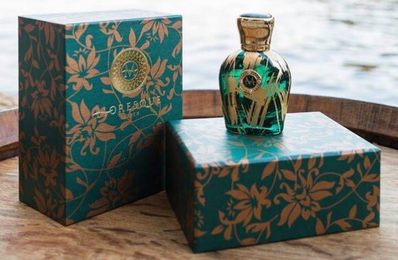 Moresque_Fiore di Portofino_with pack.jpg