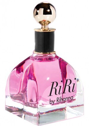 1_Rihanna_RiRi_perfume.jpg