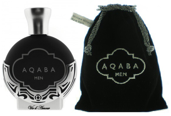 Aqaba_Vie d Amour Men_perfume with pack.jpg