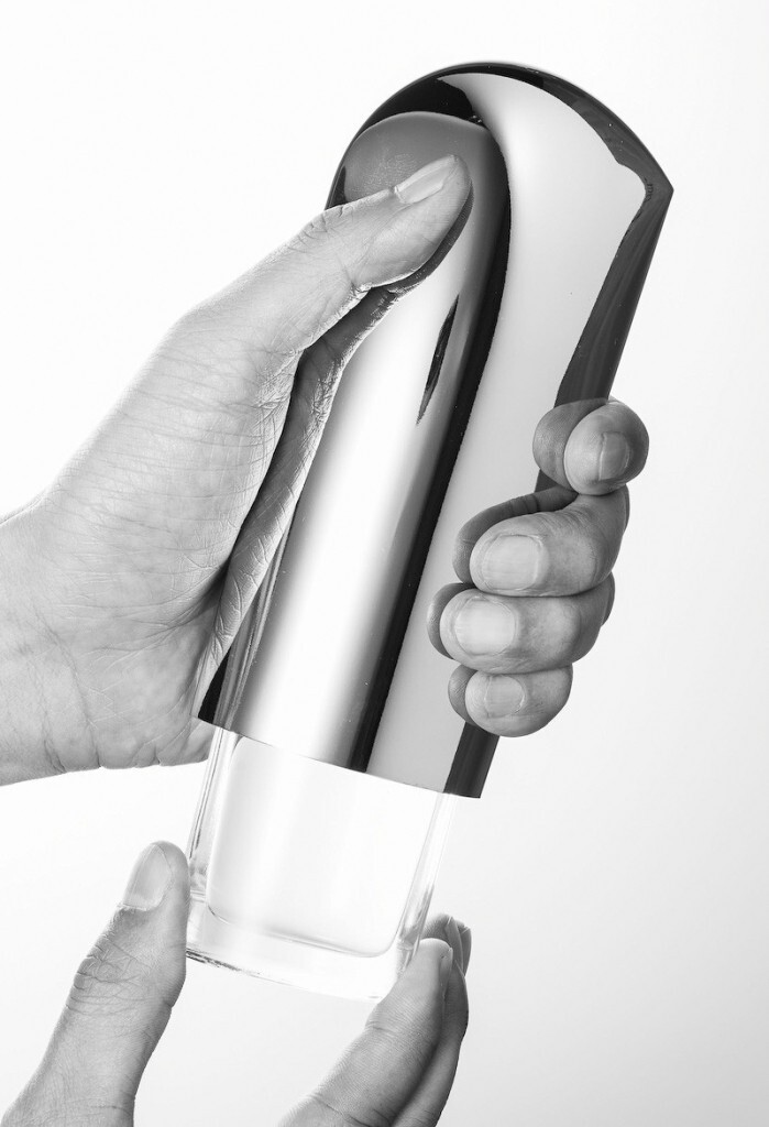 Mazda_Soul Of Motion_perfume in pack.jpg Mazda_Soul Of Motion_perfume in pack.jpg