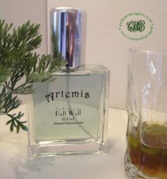 8_Pell Wall_Artemis_perfume.jpg