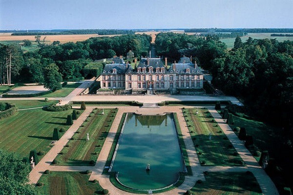 2_Chateau de Breteuil.jpg 2_Chateau de Breteuil.jpg