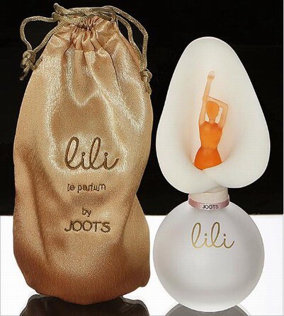 2_Joots_LiLi_perfume with pack.jpg 2_Joots_LiLi_perfume with pack.jpg