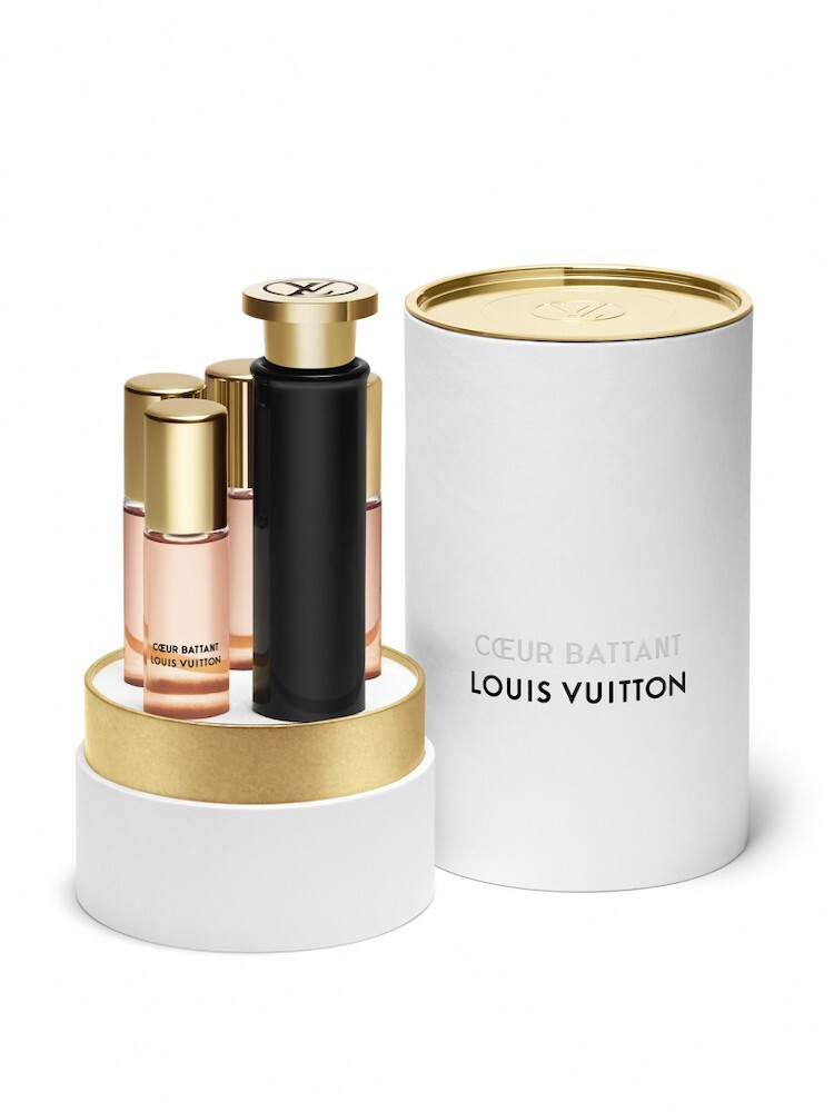 Картриджи с магнитной крышкой мгновенно крепятся к распылителю: несколько секунд — и дорожный флакон заряжен COUR-BATTANT_TRAVEL-SPRAY.jpg