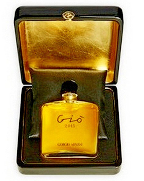 2_Giorgio Armani Gio 2015_perfume with pack.jpg