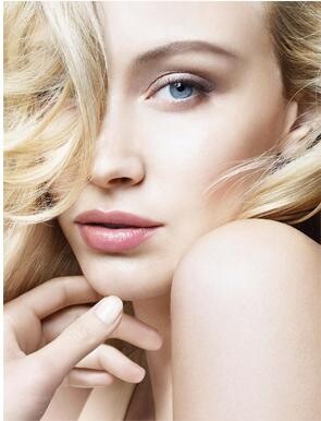 4_Sarah Gadon_for Giorgio Armani.jpg