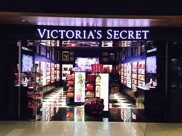 3_Victoria_s Secret_store.jpg