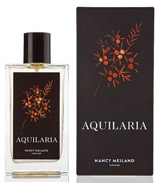 1_Nancy Meiland Parfums_Aquilaria_perfume with pack.jpg
