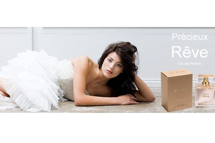 3_Precieux Reve_with girl.jpg