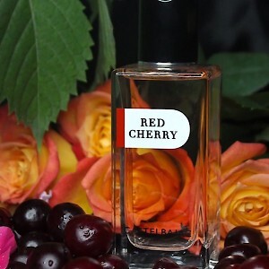 Castelbajac, Red Cherry: теплая вишня с ванильным «дымком»