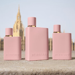 Burberry выпускают новый фланкер аромата Burberry Her с приставкой Parfum