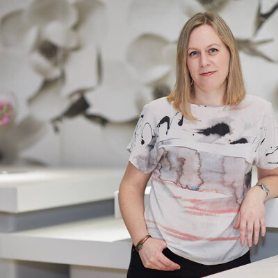 Жюли Плюше, парфюмер