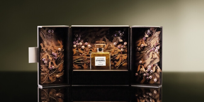 Chanel представили коллекционную версию Sycomore в Париже