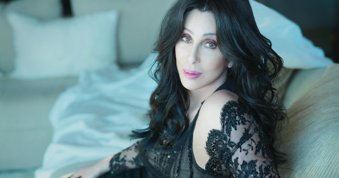 «Флакон для каждого»: Шер рассказала об Eau de Couture