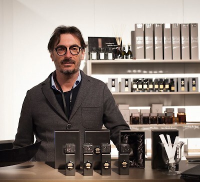 Лука Гритти, парфюмер