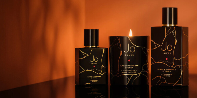 Jo Loves показали аромат Black Cashmeran & Tonka, посвящённый поездке в Дубай