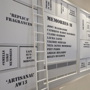 Деконструкция, анонимность, Replica: в чём заключается феномен Maison Margiela