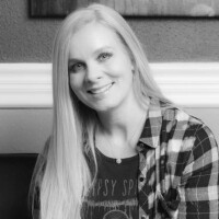 Анджела Харрис