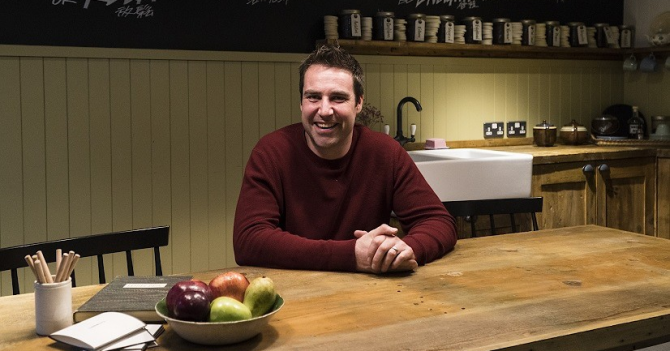 Парфюмер Lush Саймон Константайн представил новый проект Ånd