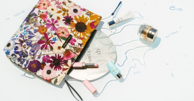 Oscar de la Renta и Clé de Peau создали косметичку для Amazon Luxury