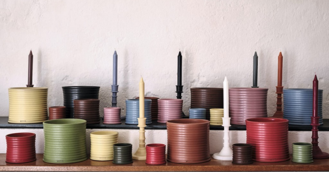 Loewe выпустили свечи с восковыми ароматными подсвечниками