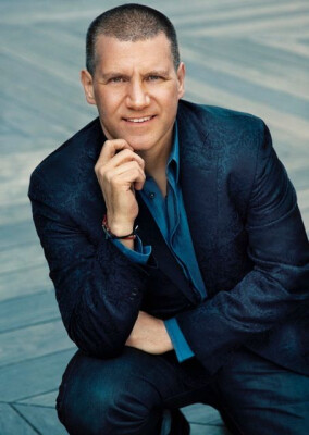 Раймонд Маттс, парфюмер