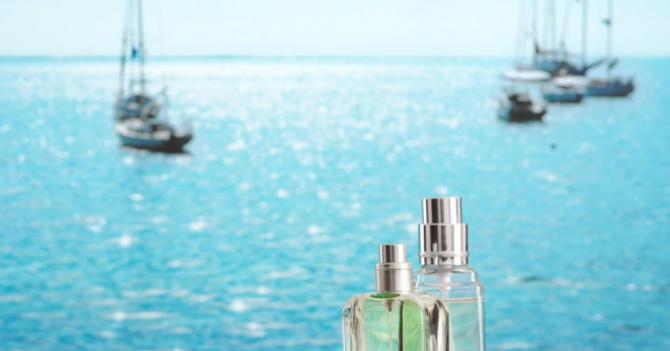 Аромат, духи, благоуханье. Как найти синонимы для парфюмерного текста?