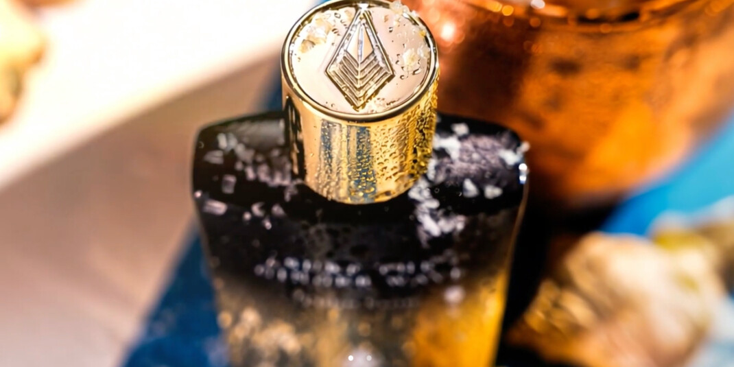 Simone Andreoli представили Surf the Ginger Wave, посвящённый калифорнийской сёрф-культуре