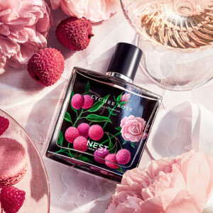 Nest показали новый аромат Lychee Rose с нотами личи, малины и розы