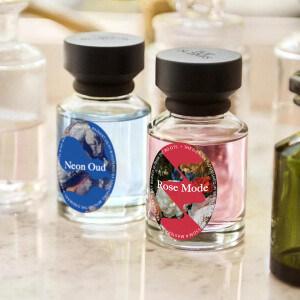 Rose Mode и Neon Oud – два новых унисекс-аромата от Oriflame