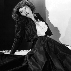 Артизанальный бренд 4160 Tuesdays представляет Aunt Pera's Adventurous Past