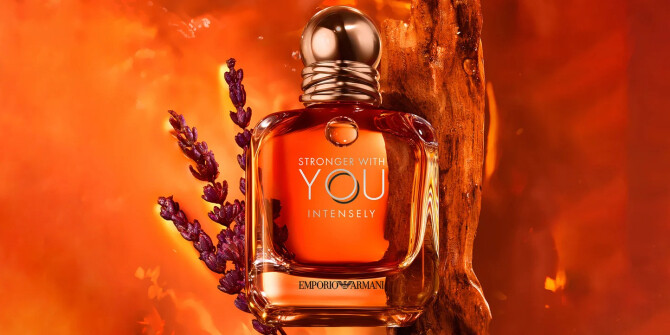Giorgio Armani показали новую версию аромата Stronger With You Intensely