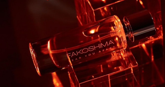 «Жидкий секс»: Fakoshima показали кампанию Tear You Apart Extrait