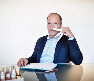 Стивен Нильсен, парфюмер