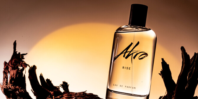 Akro посвятили парфюмерную воду Rise пляжному отдыху и пина-коладе