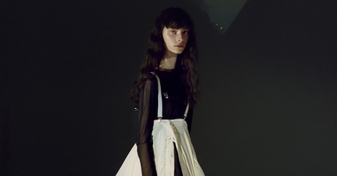 Dior опубликовали видеоролик «The Scent of Poison»