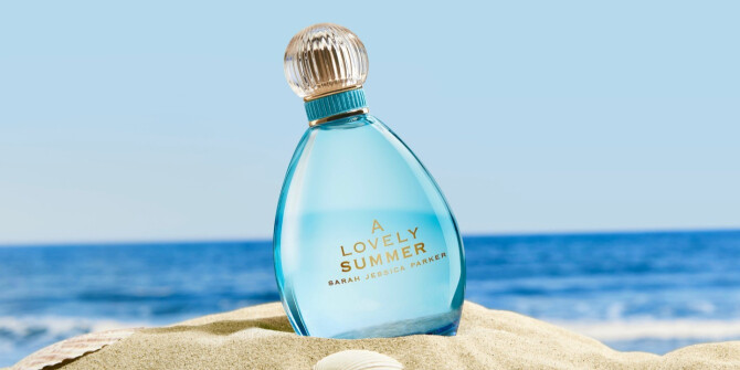 Сара Джессика Паркер показала новый аромат A Lovely Summer в рамках серии Lovely