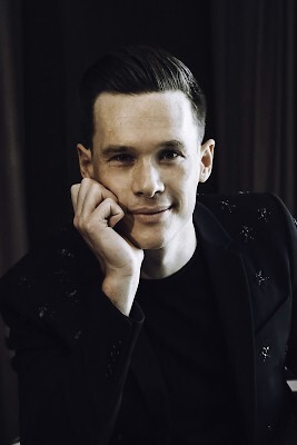 Рено Сальмон, креативный директор