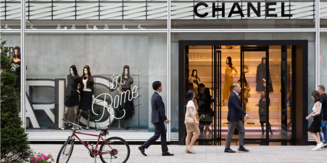 Новое за неделю: Франция ― лидер люкса, лавандовый ― цвет 2022 года