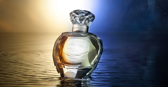 Cosmogony дебютирует с двумя ароматами от Бертрана Дюшофура