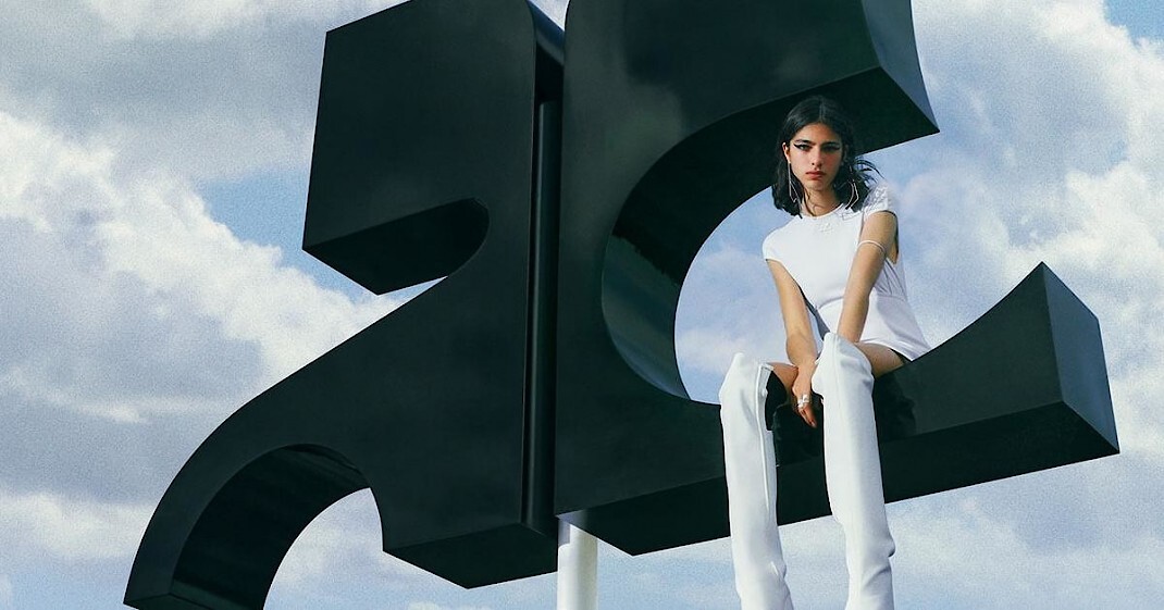 Courrèges готовятся выпустить новую парфюмерную коллекцию