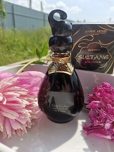 Султанша. Jeanne Arthes - Sultane Noir Velours.