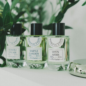 Nonfiction представили три ароматов с нотами цветов, цитрусов и душистых трав